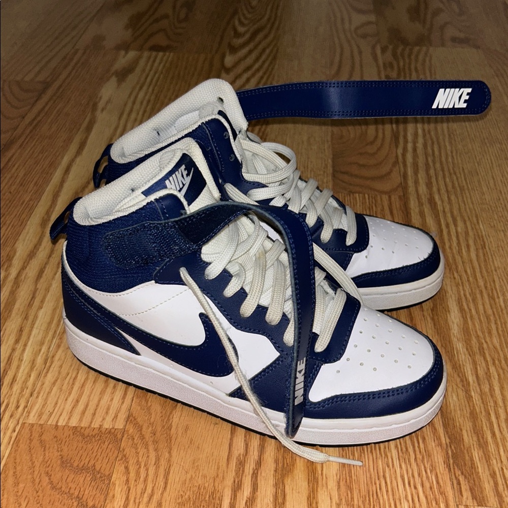 Nike Courts Borough Mid Sneaker Kids- White and Blue